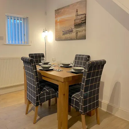 Feriehus Periwinkle Cottage, Whitby